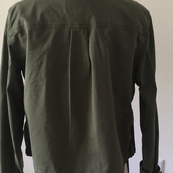 Banana Republic Cropped Utility Shirt Jacket - Picture 4 of 7